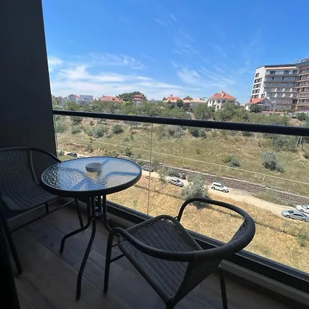 в жк калипсо - первая линия - берег моря - золотой берег - Calypso Apartmán