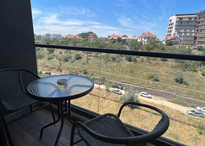 в жк калипсо - первая линия - берег моря - золотой берег - Calypso Apartmán